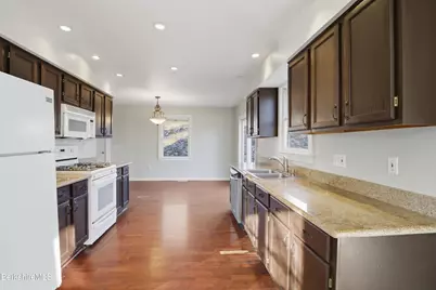 1 Clarkson Ave, Pittsfield, MA 01201 - Photo 5