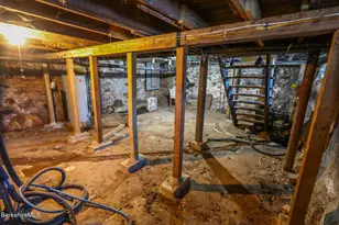 66 Lyman St, North Adams, MA 01247 - Photo 19