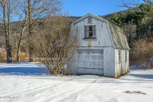 21 Great Barrington Rd, West Stockbridge, MA 01266 - Photo 31