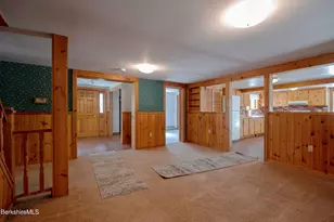 1057 Main St, Great Barrington, MA 01236 - Photo 15