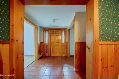 1057 Main St, Great Barrington, MA 01236 - Photo 23