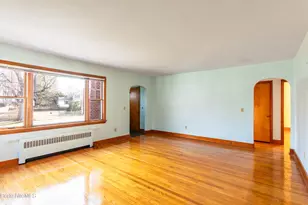 10 Marlboro Dr, Pittsfield, MA 01201 - Photo 9