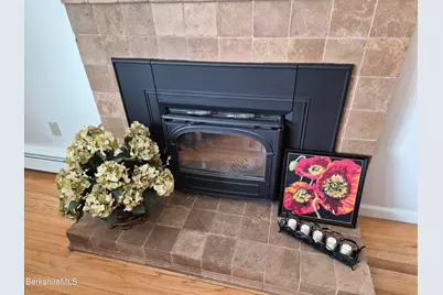 18 Bieniek Ave, Adams, MA 01220 - Photo 7