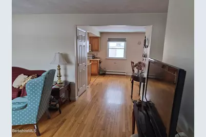 18 Bieniek Ave, Adams, MA 01220 - Photo 9