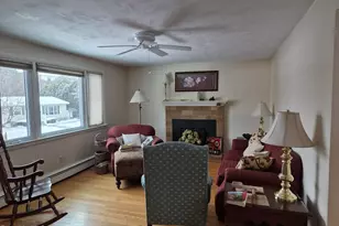 18 Bieniek Ave, Adams, MA 01220 - Photo 5