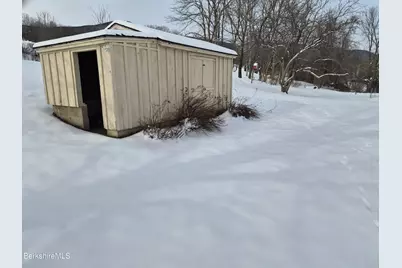 18 Bieniek Ave, Adams, MA 01220 - Photo 29