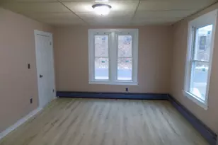 286 Walnut St, North Adams, MA 01247 - Photo 11