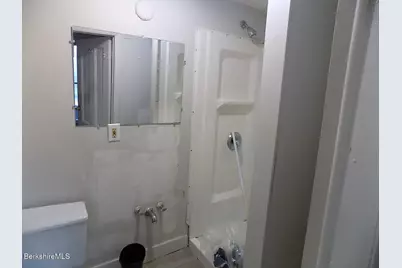 286 Walnut St, North Adams, MA 01247 - Photo 19