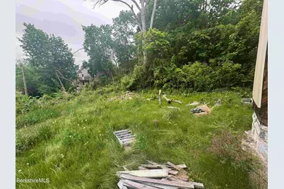 77 Front St, North Adams, MA 01247 - Photo 3