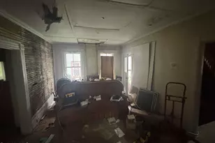 77 Front St, North Adams, MA 01247 - Photo 9