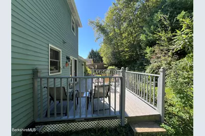 215 Partridge Rd, Pittsfield, MA 01201 - Photo 21