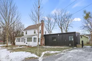 87 Maple St, Williamstown, MA 01267 - Photo 41