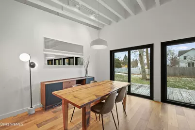 87 Maple St, Williamstown, MA 01267 - Photo 15