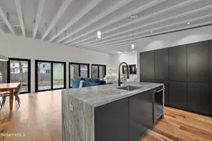 87 Maple St, Williamstown, MA 01267 - Photo 5