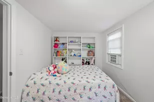 87 Maple St, Williamstown, MA 01267 - Photo 27