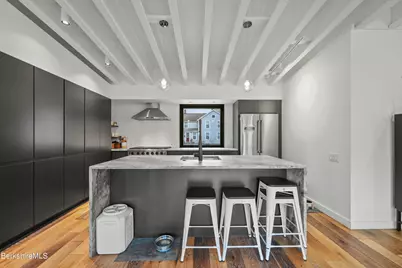 87 Maple St, Williamstown, MA 01267 - Photo 9