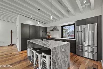 87 Maple St, Williamstown, MA 01267 - Photo 7