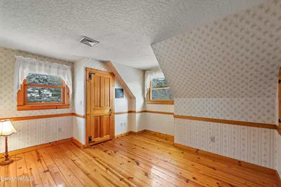 135 East St, Lee, MA 01238 - Photo 27