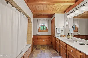 135 East St, Lee, MA 01238 - Photo 25