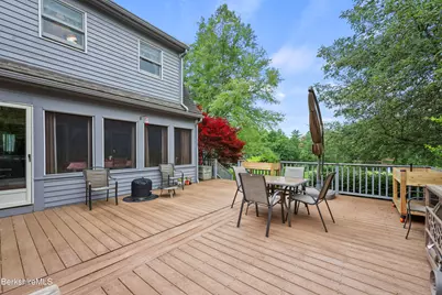 135 East St, Lee, MA 01238 - Photo 37