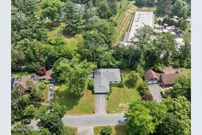 34 Jerome Dr, Williamstown, MA 01267 - Photo 51