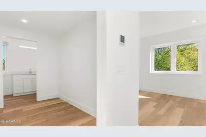542 Water St, Williamstown, MA 01267 - Photo 17