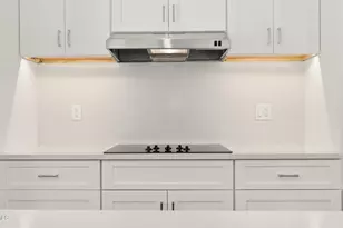542 Water St, Williamstown, MA 01267 - Photo 9