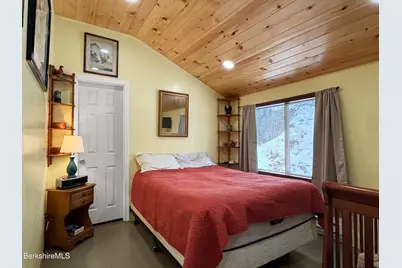 750-760 S State Rd, Cheshire, MA 01225 - Photo 9