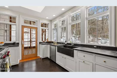 127 Monument Valley Rd, Great Barrington, MA 01230 - Photo 9