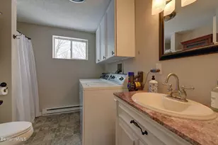 43 Chapman Rd, Pittsfield, MA 01201 - Photo 19