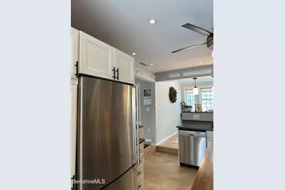 43 Chapman Rd, Pittsfield, MA 01201 - Photo 9