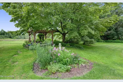 43 Chapman Rd, Pittsfield, MA 01201 - Photo 25