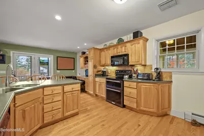 177 Thornliebank Rd, Williamstown, MA 01267 - Photo 25