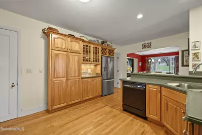 177 Thornliebank Rd, Williamstown, MA 01267 - Photo 23