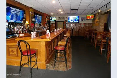 112 W Housatonic St, Pittsfield, MA 01201 - Photo 9