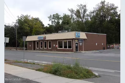 112 W Housatonic St, Pittsfield, MA 01201 - Photo 3