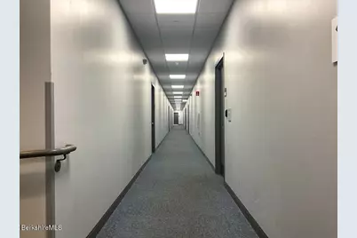 34 Bridge St, Great Barrington, MA 01230 - Photo 27