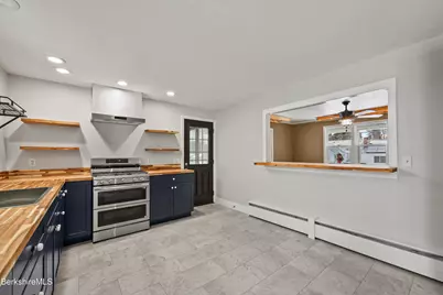 290 East Center St, Lee, MA 01238 - Photo 15