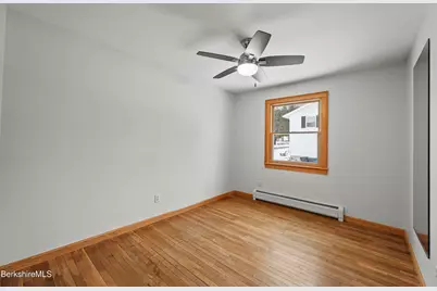 290 East Center St, Lee, MA 01238 - Photo 29