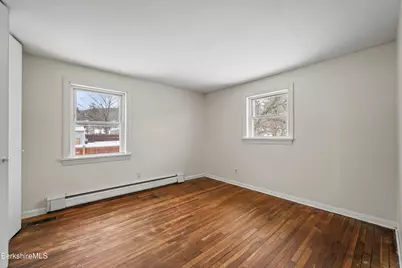 290 East Center St, Lee, MA 01238 - Photo 31