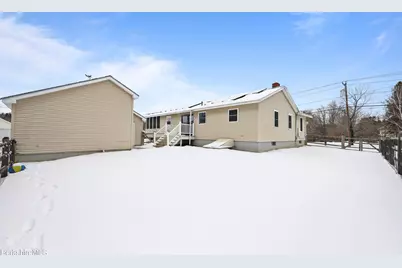 290 East Center St, Lee, MA 01238 - Photo 39