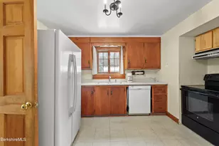 24 Pleasantview Dr, Dalton, MA 01226 - Photo 13