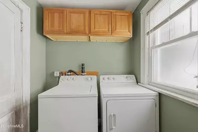 21 Ensign Ave, Pittsfield, MA 01201 - Photo 15