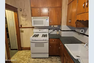 269 Second St, Pittsfield, MA 01201 - Photo 17