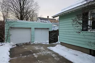 269 Second St, Pittsfield, MA 01201 - Photo 3