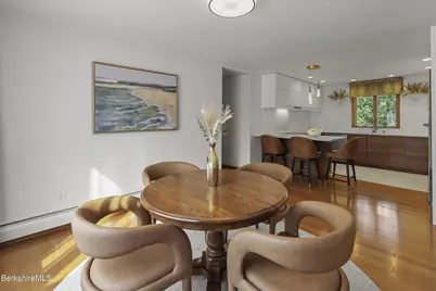 108 Berkshire Dr, Williamstown, MA 01267 - Photo 7