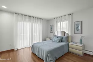 108 Berkshire Dr, Williamstown, MA 01267 - Photo 15