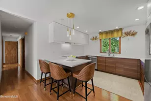 108 Berkshire Dr, Williamstown, MA 01267 - Photo 7