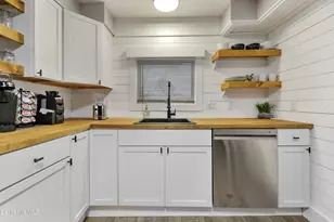 148 Main St, Williamstown, MA 01267 - Photo 3