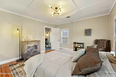 148 Main St #Upper, Williamstown, MA 01267 - Photo 17